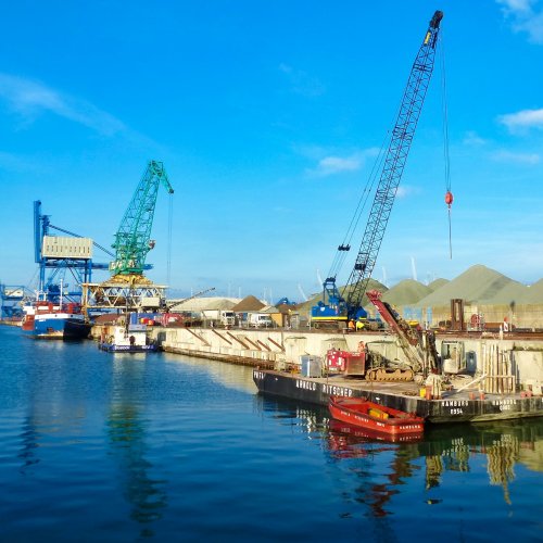 Rostock Seehafen - Erweiterung und Sanierung der Kaianlage. Rückverankerung der Spundwand